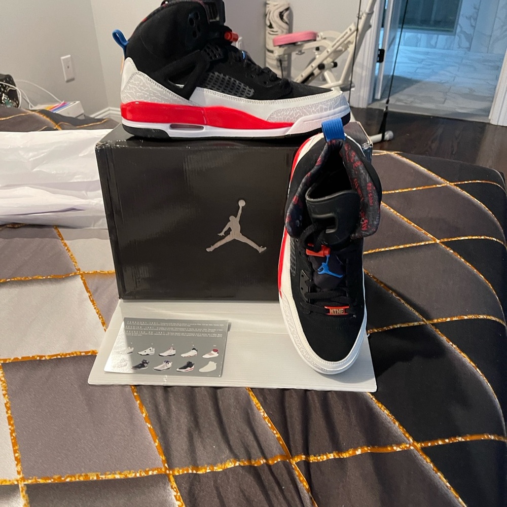 Jordan Men Michael Jordan Nike only wore 1 time so fabulous